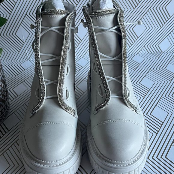 NEW Schutz Amirah Leather Crystal Embellished Lace Up Platform Boots - Picture 2 of 7